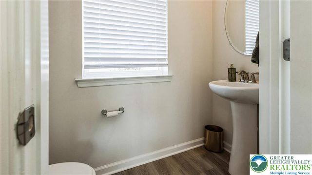 8305 Alexander Court, Upper Macungie Twp, PA 18031