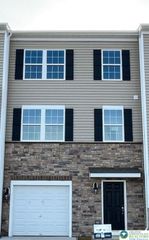 8305 Alexander Court, Upper Macungie Twp, PA 18031