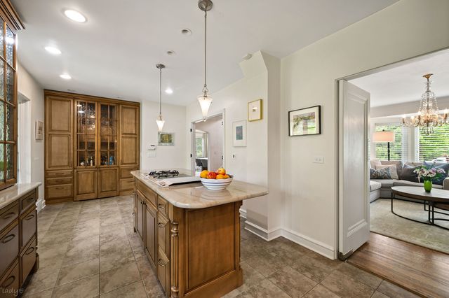 244 Lincoln Drive, Glencoe, IL 60022