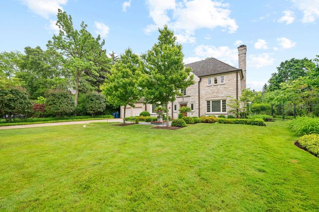 244 Lincoln Drive, Glencoe, IL 60022