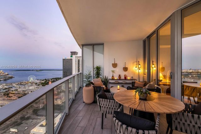 851 NE 1st Ave 3403, Miami, FL 33132