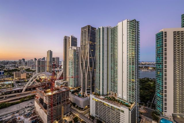 851 NE 1st Ave 3403, Miami, FL 33132