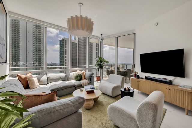 851 NE 1st Ave 3403, Miami, FL 33132
