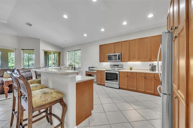 9276 Aviano DR 202, Fort Myers, FL 33913