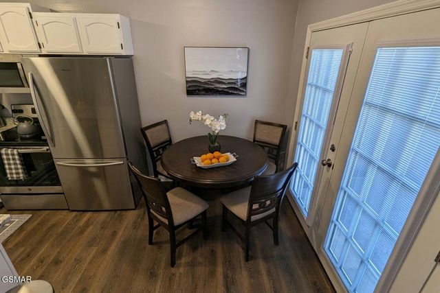 1303 Mountain Meadows Way, Sevierville, TN 37862