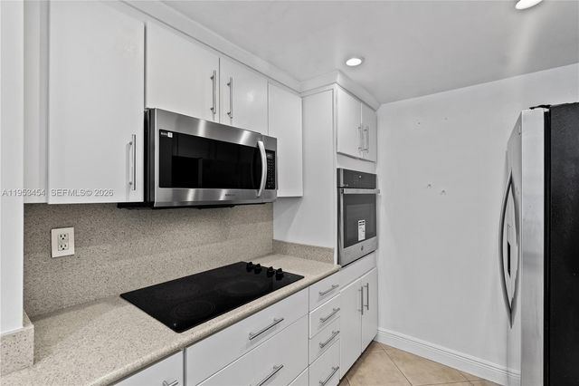 2451 Brickell Ave 14D, Miami, FL 33129