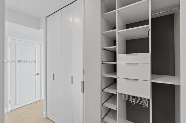 2451 Brickell Ave 14D, Miami, FL 33129