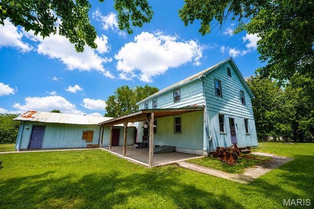 407 S Mulberry Street, Highland, IL 62249