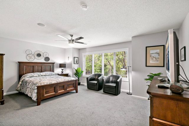 337 Willoughby Way W, Minnetonka, MN 55305
