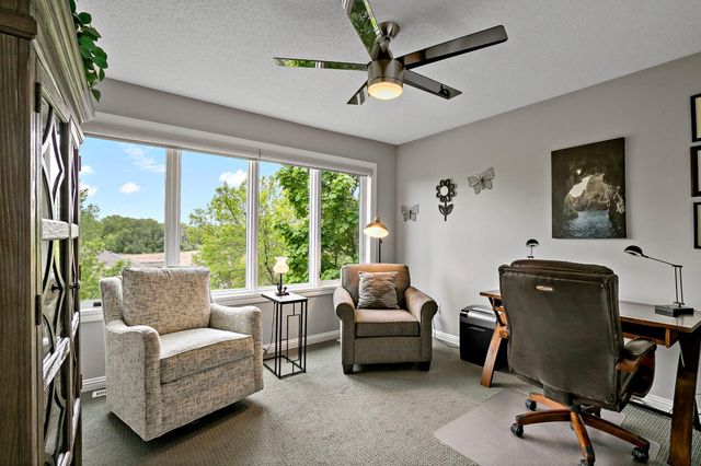 337 Willoughby Way W, Minnetonka, MN 55305