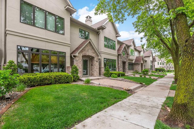 337 Willoughby Way W, Minnetonka, MN 55305