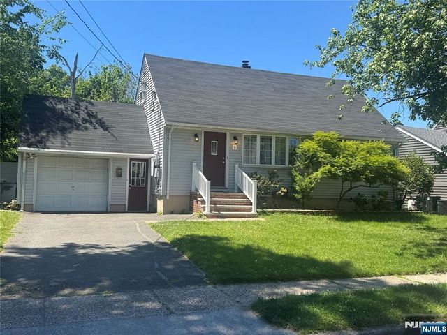9 Wallace Lane, Woodland Park, NJ 07424