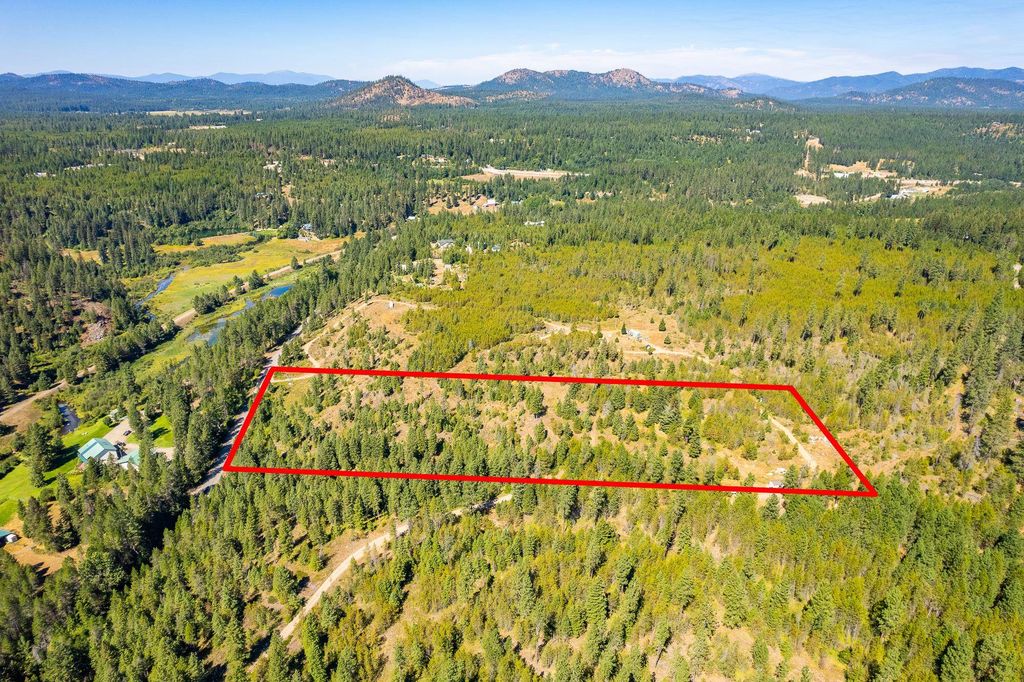 1101 Scotia Rd, Newport, WA 99156