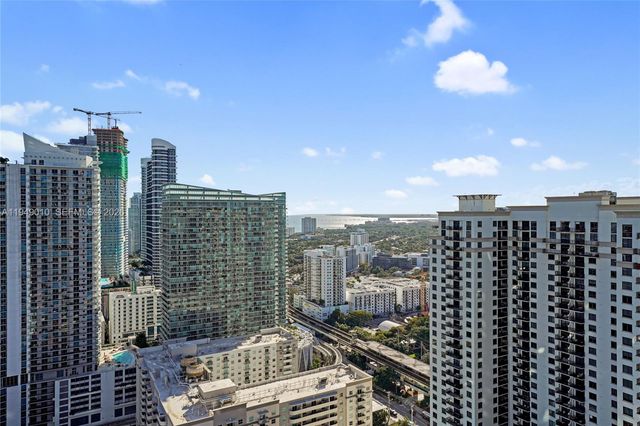 45 SW 9th St 3405, Miami, FL 33130