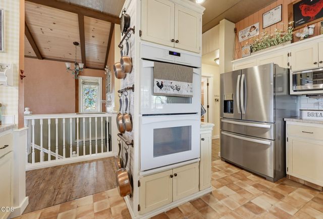 2252 Fowler Lane, Medford, OR 97502