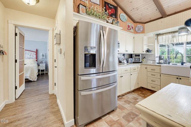 2252 Fowler Lane, Medford, OR 97502