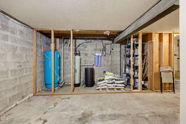 2252 Fowler Lane, Medford, OR 97502