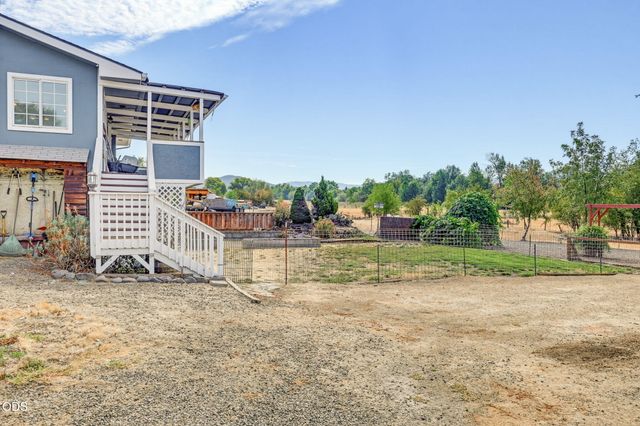 2252 Fowler Lane, Medford, OR 97502