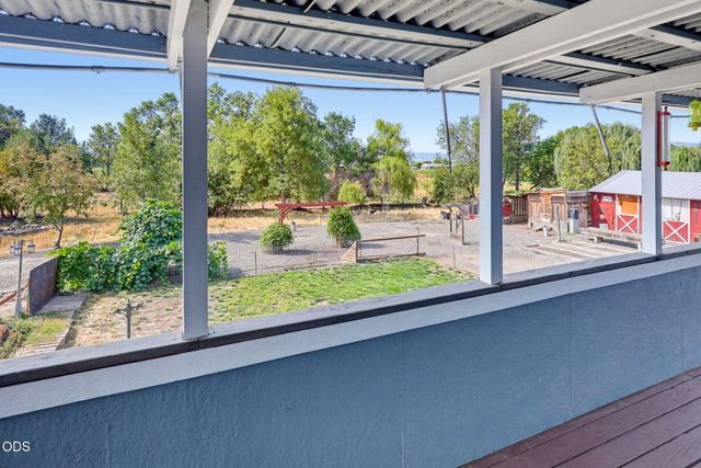 2252 Fowler Lane, Medford, OR 97502