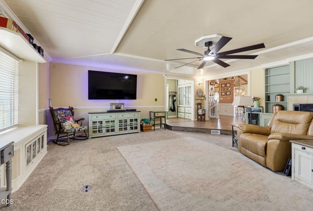2252 Fowler Lane, Medford, OR 97502