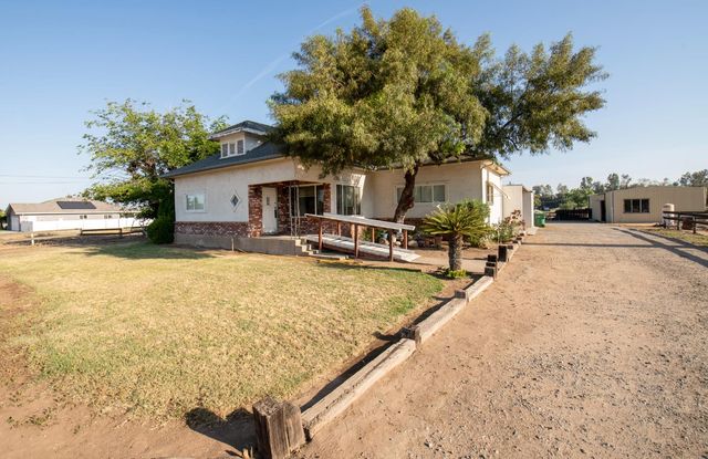 8294 E Hedges Avenue, Fresno, CA 93737
