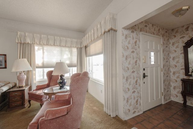 8294 E Hedges Avenue, Fresno, CA 93737