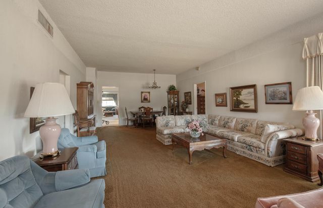 8294 E Hedges Avenue, Fresno, CA 93737