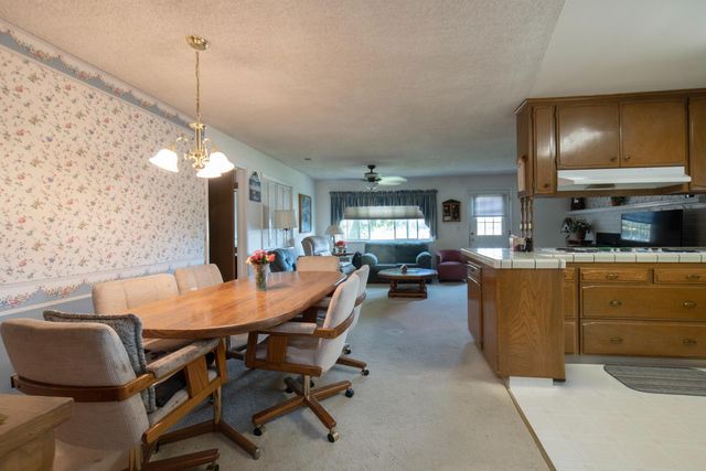 8294 E Hedges Avenue, Fresno, CA 93737