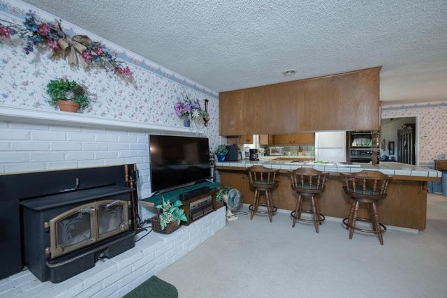 8294 E Hedges Avenue, Fresno, CA 93737