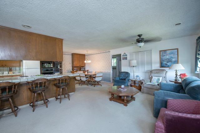 8294 E Hedges Avenue, Fresno, CA 93737