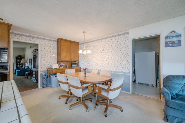 8294 E Hedges Avenue, Fresno, CA 93737