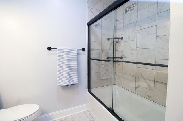 128 S WAVERLEY ST, Staunton, VA 24401