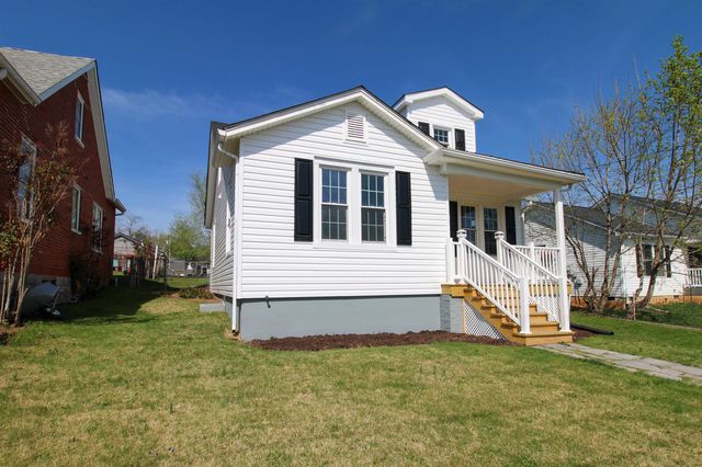 128 S WAVERLEY ST, Staunton, VA 24401