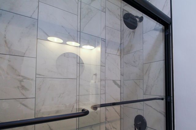 128 S WAVERLEY ST, Staunton, VA 24401