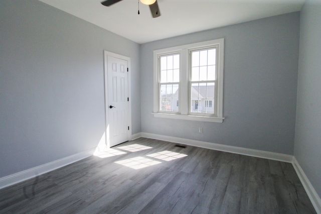 128 S WAVERLEY ST, Staunton, VA 24401