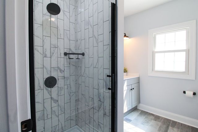 128 S WAVERLEY ST, Staunton, VA 24401