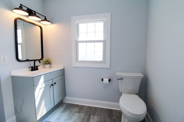 128 S WAVERLEY ST, Staunton, VA 24401