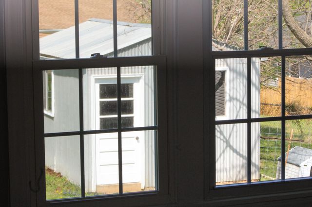 128 S WAVERLEY ST, Staunton, VA 24401