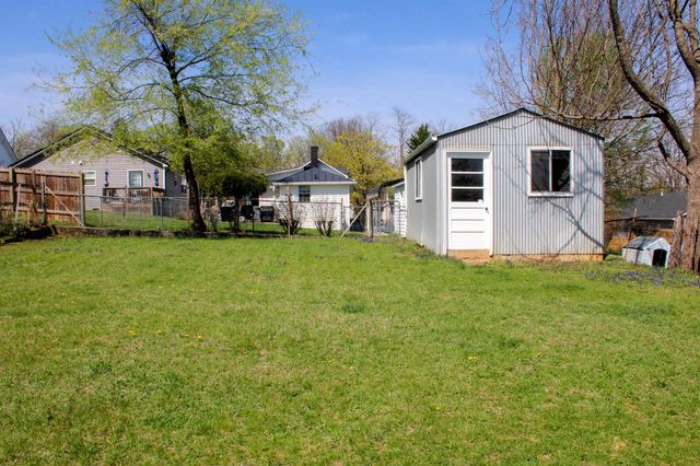 128 S WAVERLEY ST, Staunton, VA 24401