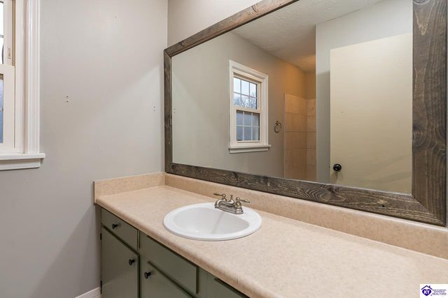 301 Redmar Boulevard, Radcliff, KY 40160