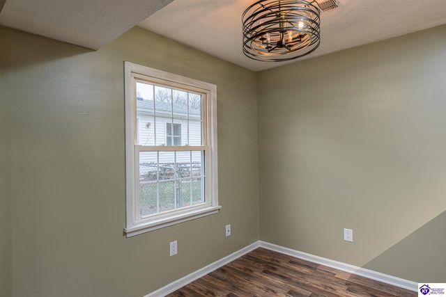 301 Redmar Boulevard, Radcliff, KY 40160