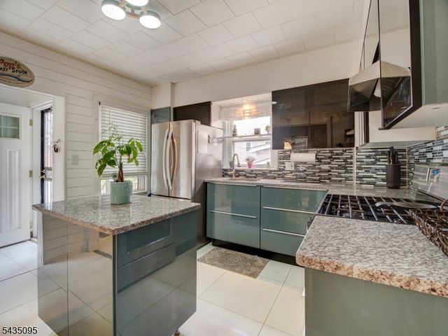 1507 Hiawatha Ave, Hillside Twp., NJ 07205