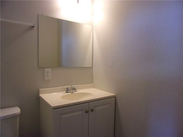 122 Green Trail Dr, Corpus Christi, TX 78405