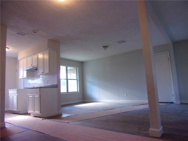 122 Green Trail Dr, Corpus Christi, TX 78405