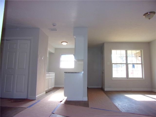 122 Green Trail Dr, Corpus Christi, TX 78405