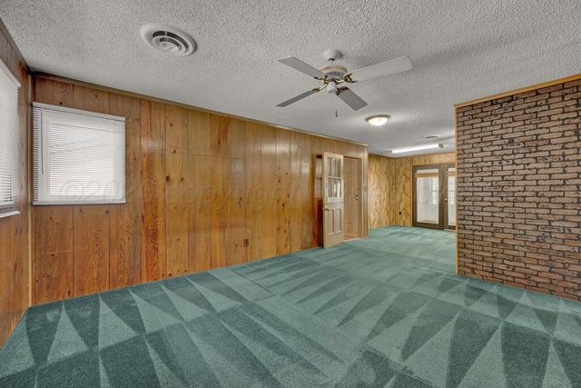 5025 S CROCKETT Street, Amarillo, TX 79110