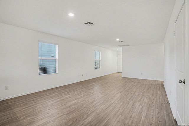 13947 Bull, San Antonio, TX 78252