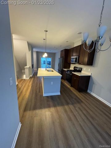 23616 Parkview Lane 27, Farmington, MI 48336