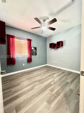 912 NE 35th Ave, Homestead, FL 33033