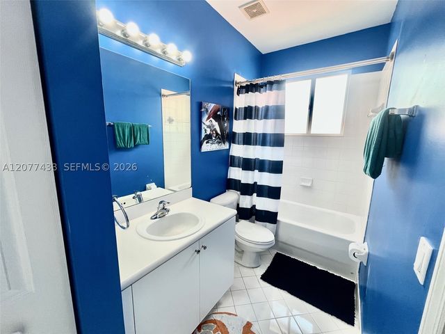 912 NE 35th Ave, Homestead, FL 33033